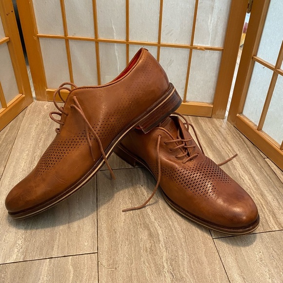 Cole Haan Men 8 W Washington Grand Laser Wingtip Oxford Brit Tan C24523  $400 - Picture 1 of 9